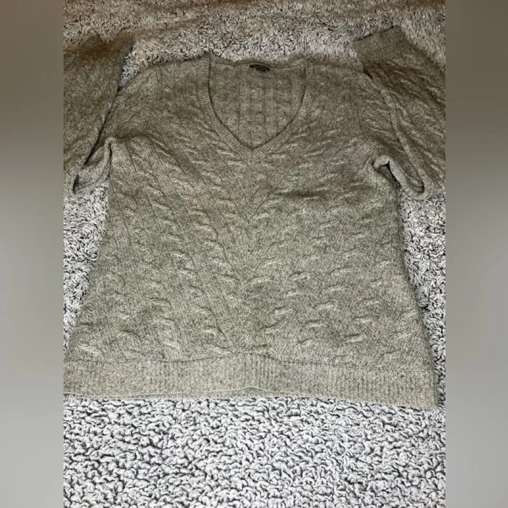 ANN TAYLOR M Preppy Grey 100% Extra Fine Merino Wool Sweater